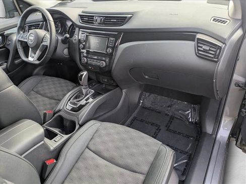 Used 2021 Nissan Rogue Sport SV w/ Technology Package image 20