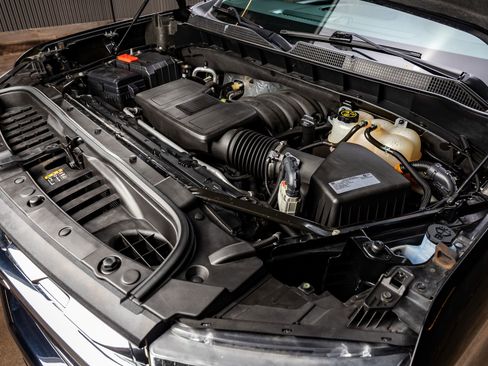 Used 2019 Chevrolet Silverado 1500 LTZ w/ LTZ Plus Package image 39