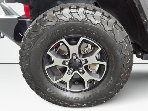 Used 2021 Jeep Wrangler Unlimited Rubicon AWD/4WD image 12