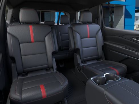 New 2026 Chevrolet Traverse RS w/ LPO, Floor Liner Package FWD image 17