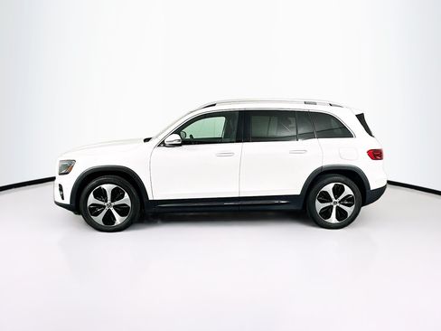 Used 2025 Mercedes-Benz GLB 250 image 4