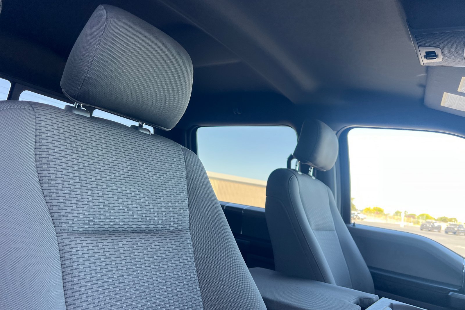 Used 2015 Ford F150 XLT w/ Equipment Group 302A Luxury AWD/4WD image 18
