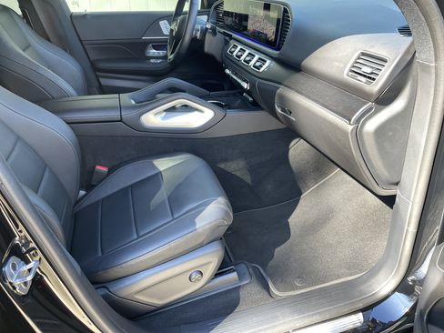 Certified 2025 Mercedes-Benz GLE 350 4MATIC w/ AMG Line Exterior image 48