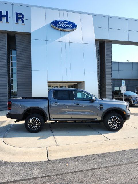 New 2026 Ford Ranger Lariat w/ Trailer Tow Package AWD/4WD image 9