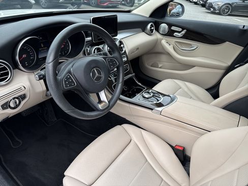 Used 2017 Mercedes-Benz C 300 4MATIC Sedan image 13