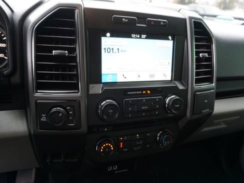 Used 2018 Ford F150 XLT w/ Equipment Group 302A Luxury image 17