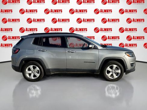 Used 2021 Jeep Compass Latitude w/ Driver Assistance Group image 4