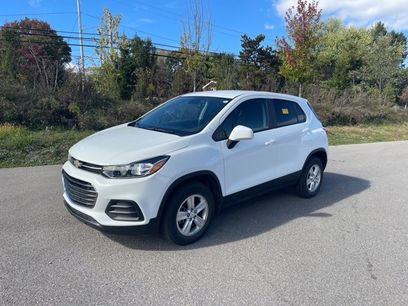 Used 2022 Chevrolet Trax LS w/ Tint and Cruise Package