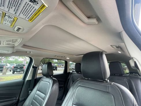 Used 2018 Ford Escape Titanium FWD image 12