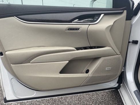 Used 2017 Cadillac XTS Luxury image 18