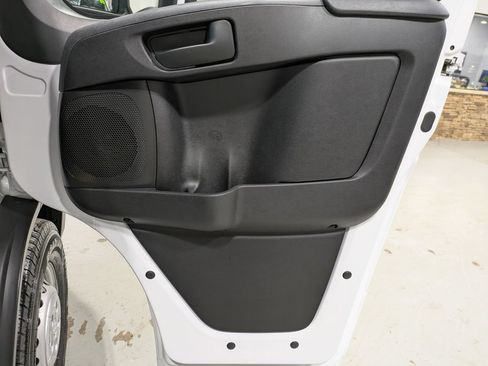 Used 2025 RAM ProMaster 2500 w/ U-Haul Equipment Group FWD image 25