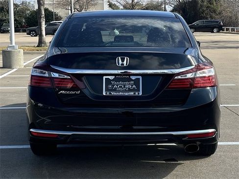 Used 2017 Honda Accord LX image 5