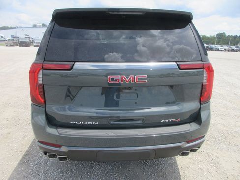 New 2026 GMC Yukon AT4 w/ AT4 Premium Plus Package AWD/4WD image 5