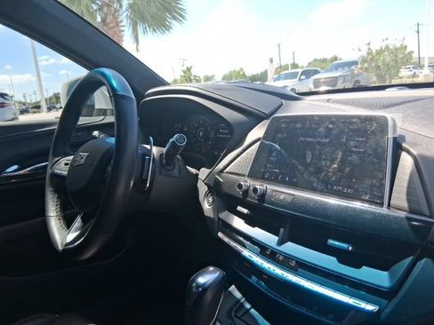 Used 2023 Cadillac CT4 Sport RWD image 18
