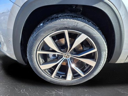 New 2026 Volkswagen Atlas SEL Premium R-Line image 7