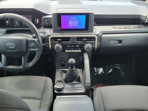 Certified 2024 Toyota Tacoma SR AWD/4WD image 11