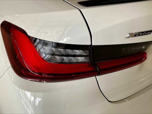 Used 2025 BMW M3 Competition image 26