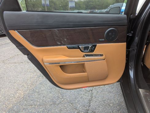 Used 2017 Jaguar XJ L Supercharged image 46