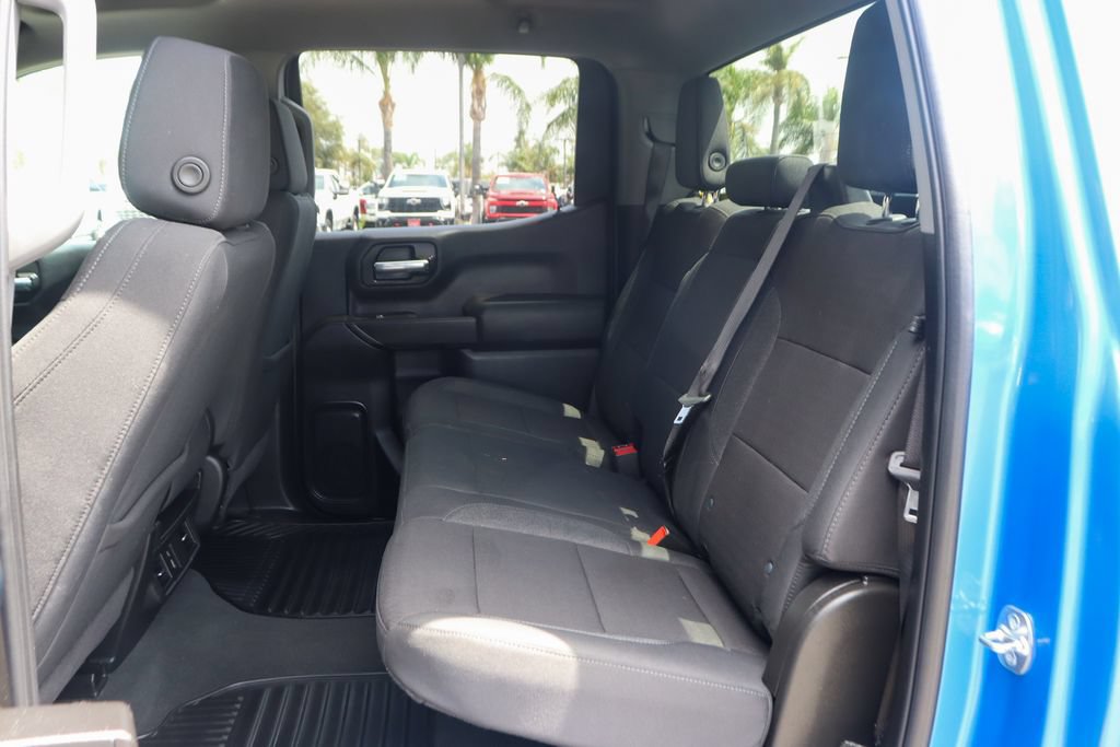 Used 2025 Chevrolet Silverado 1500 Custom w/ Turbomax Blackout Package AWD/4WD image 29