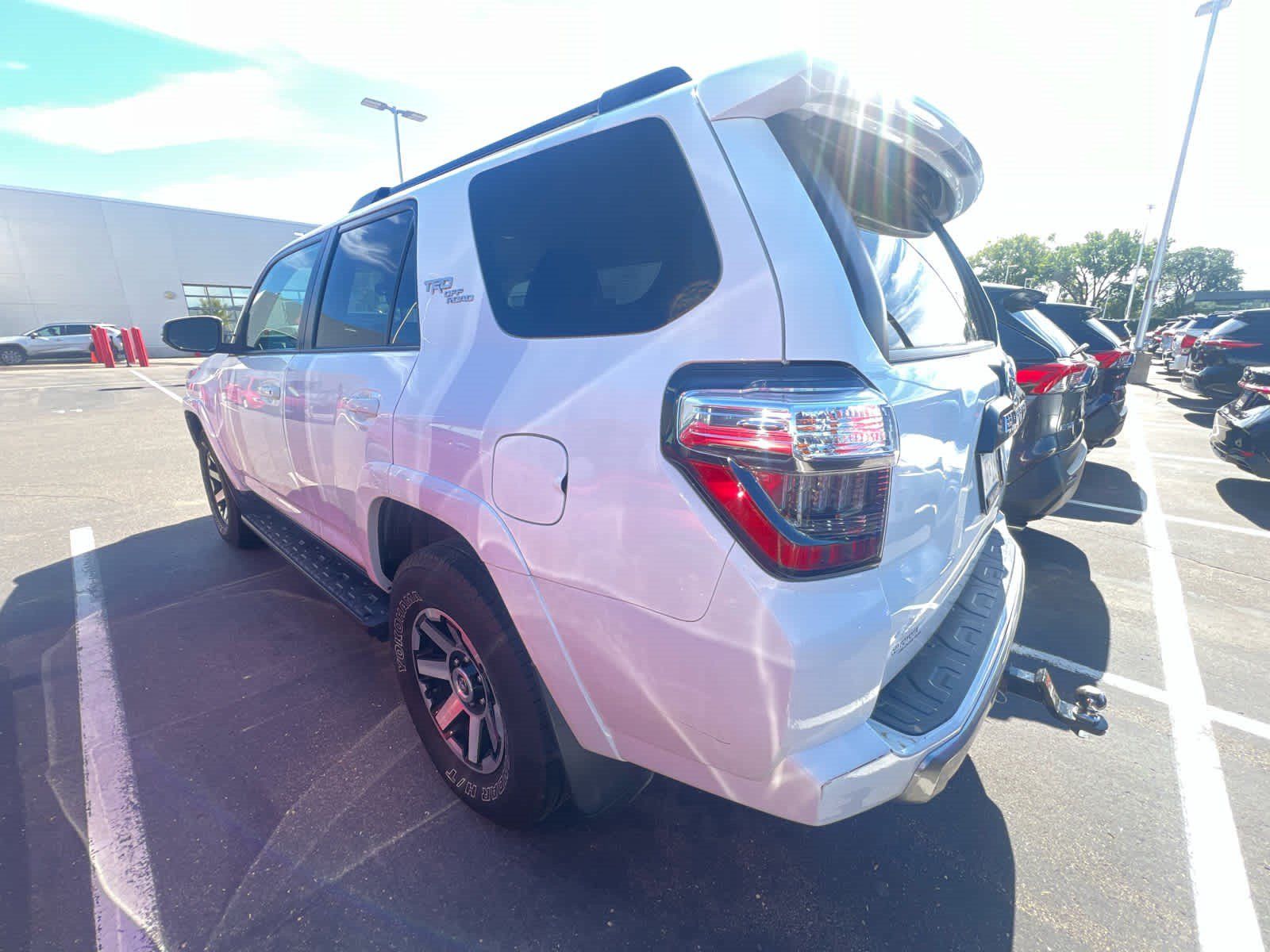 Used 2020 Toyota 4Runner TRD Off-Road Premium AWD/4WD image 6