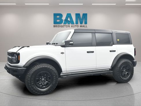 Used 2024 Ford Bronco Wildtrak AWD/4WD image 5