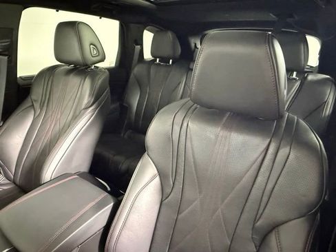 Used 2025 Acura MDX A-Spec image 38
