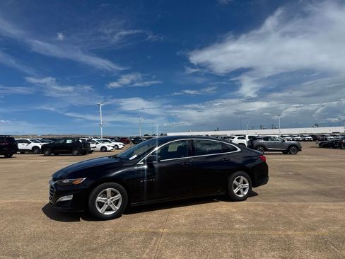 Used 2024 Chevrolet Malibu LS FWD image 11