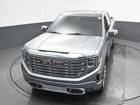 Used 2024 GMC Sierra 1500 Denali w/ Denali Reserve Package AWD/4WD image 35