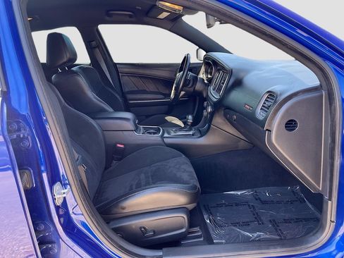 Used 2022 Dodge Charger Scat Pack RWD image 28
