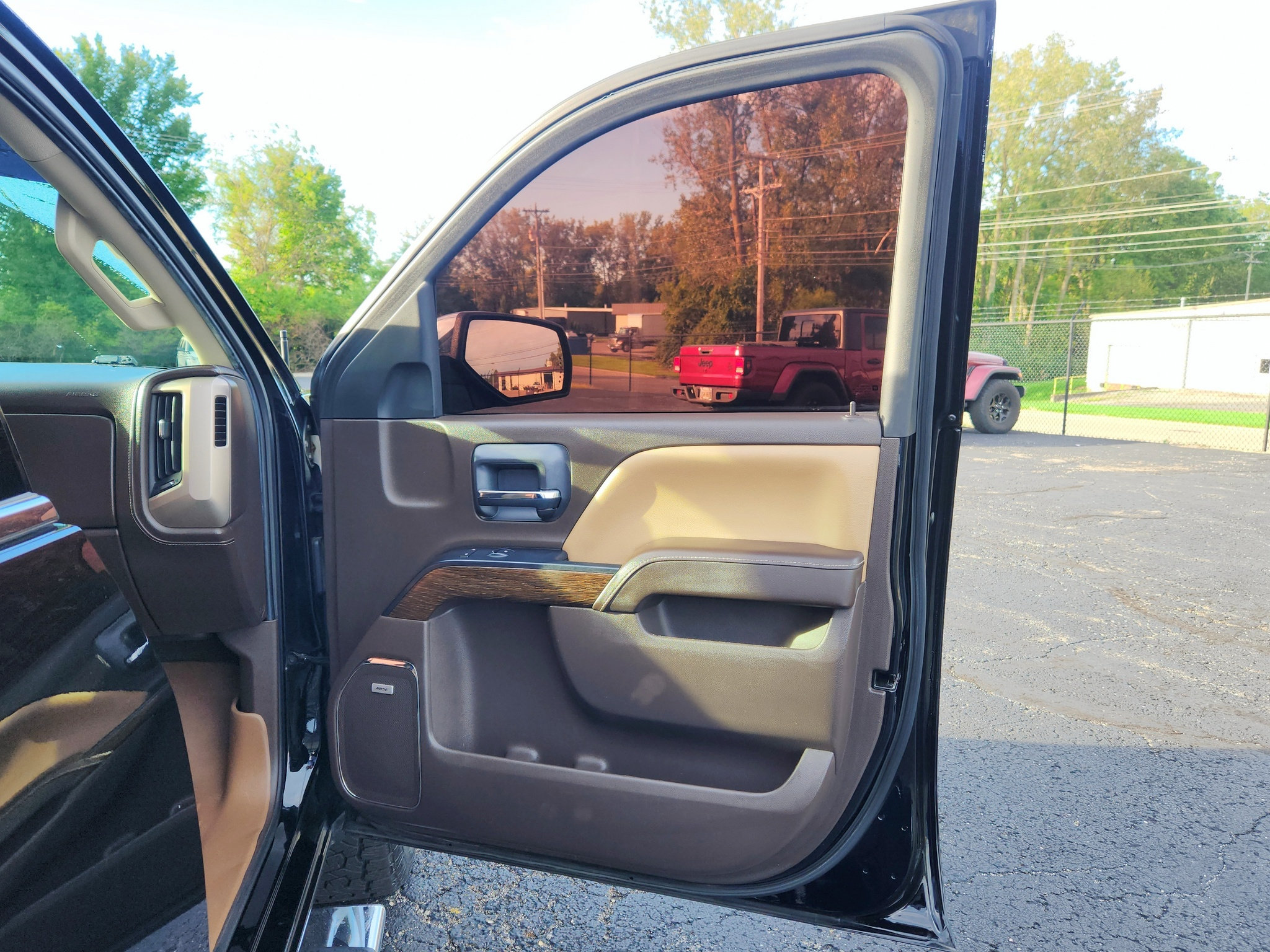 Used 2017 GMC Sierra 1500 Denali AWD/4WD image 34