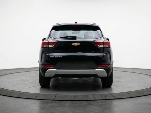 Used 2025 Chevrolet TrailBlazer LT FWD image 7