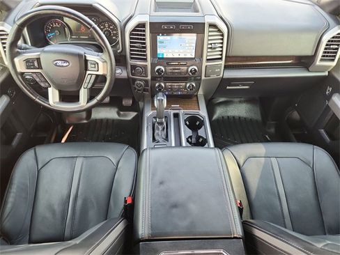 Used 2017 Ford F150 Platinum w/ Equipment Group 701A Luxury image 21