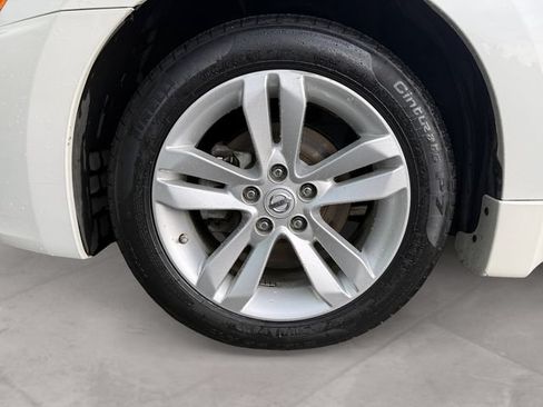 Used 2012 Nissan Altima 3.5 SR w/ Sport Pkg FWD image 14