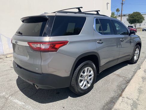 Used 2019 Chevrolet Traverse LT FWD image 11