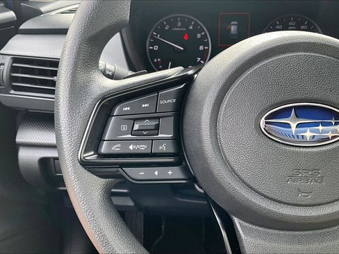 Used 2025 Subaru Crosstrek 2.0i Premium image 24