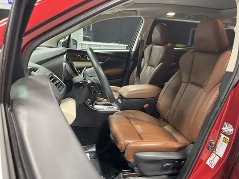Used 2019 Subaru Ascent Touring w/ Popular Package #2 image 13