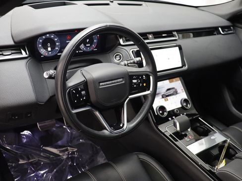 Used 2023 Land Rover Range Rover Velar R-Dynamic S image 6