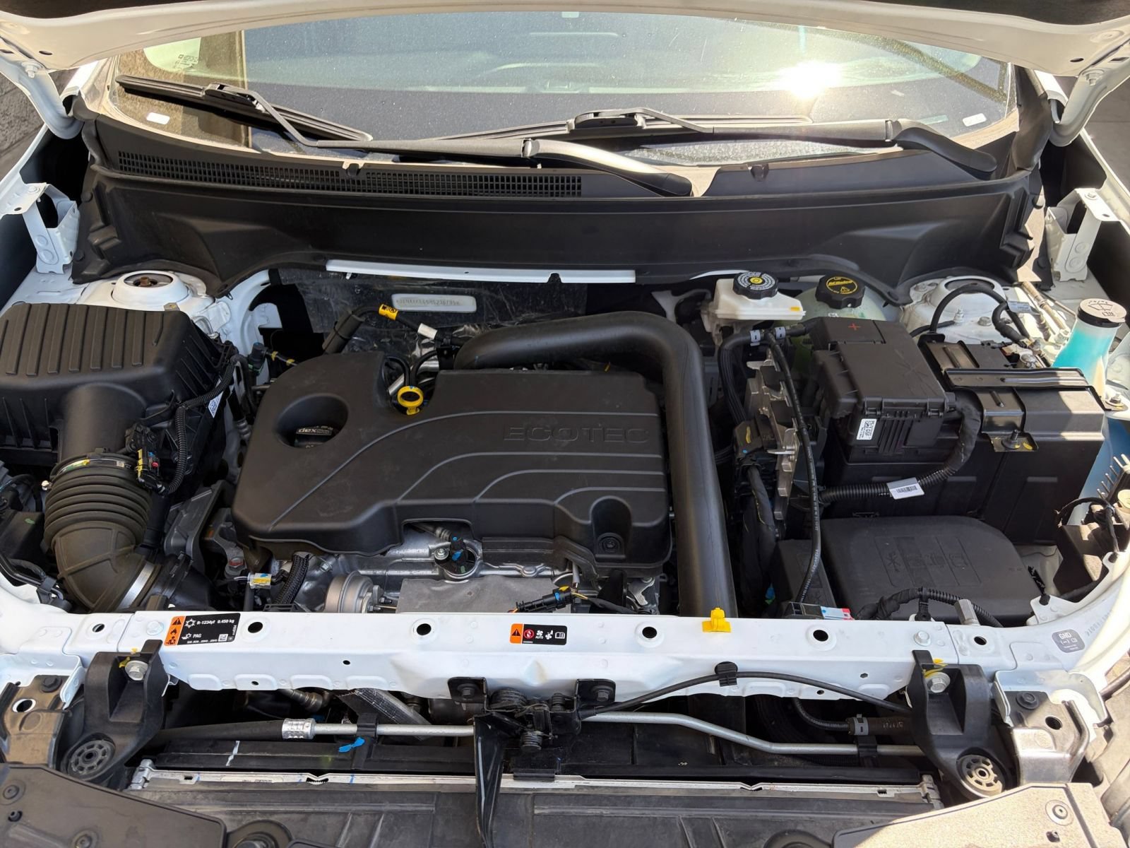 Used 2024 Chevrolet Equinox LT FWD image 32