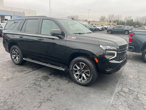 Used 2023 Chevrolet Tahoe Z71 w/ Z71 Off-Road Package AWD/4WD image 8