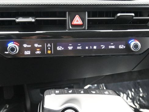 New 2025 Kia EV6 Wind AWD/4WD image 28