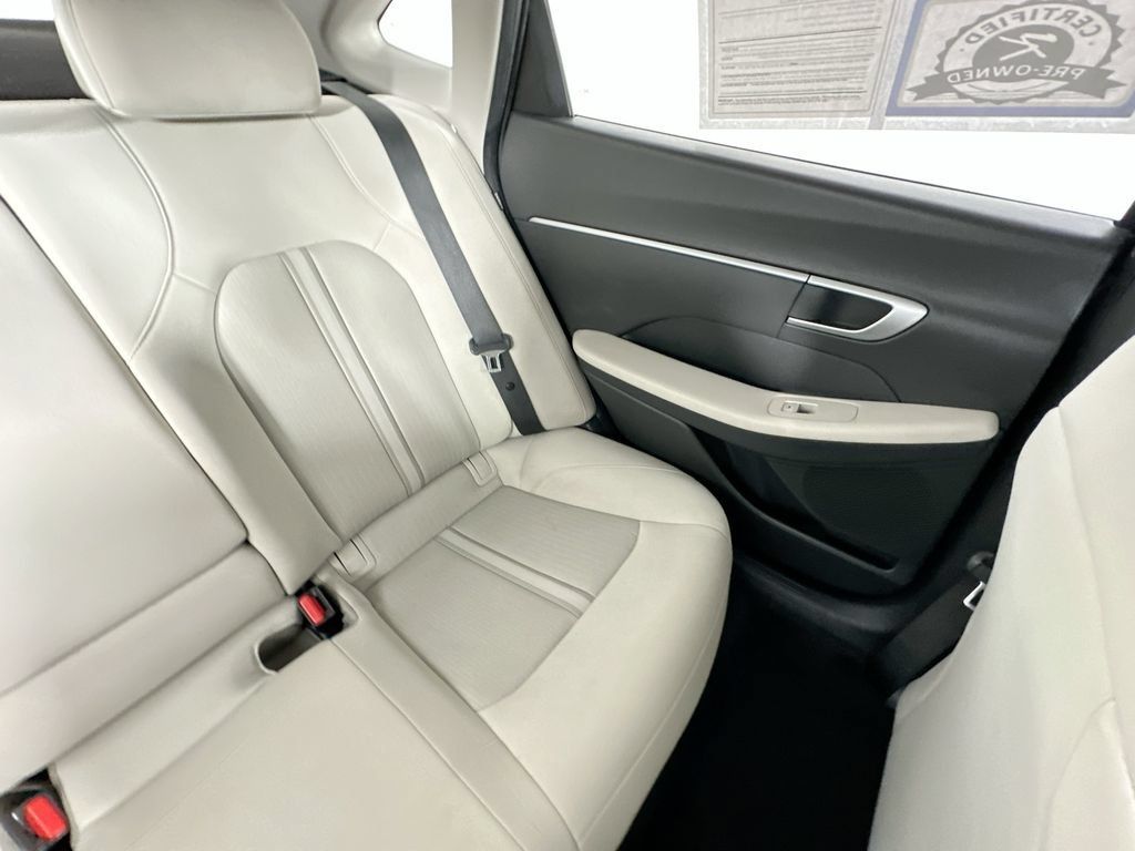 Used 2025 Hyundai Sonata SEL FWD image 14