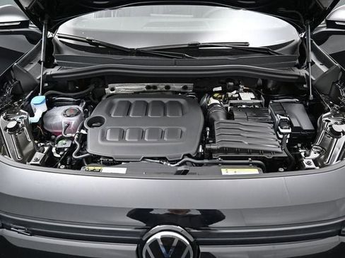 New 2026 Volkswagen Tiguan SE R-Line image 15