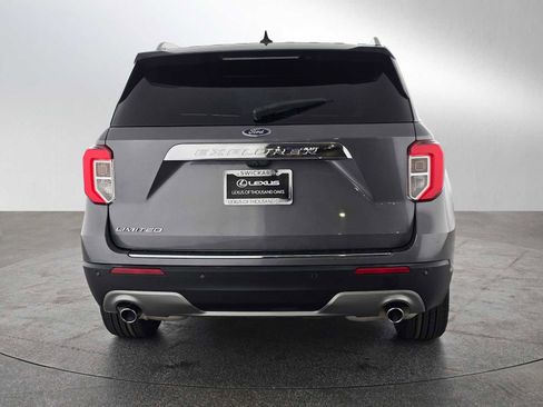 Used 2022 Ford Explorer Limited RWD image 4