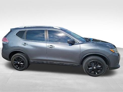 Used 2016 Nissan Rogue SV AWD/4WD image 17