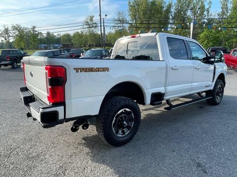 Used 2023 Ford F250 Lariat w/ Lariat Ultimate Package AWD/4WD image 7
