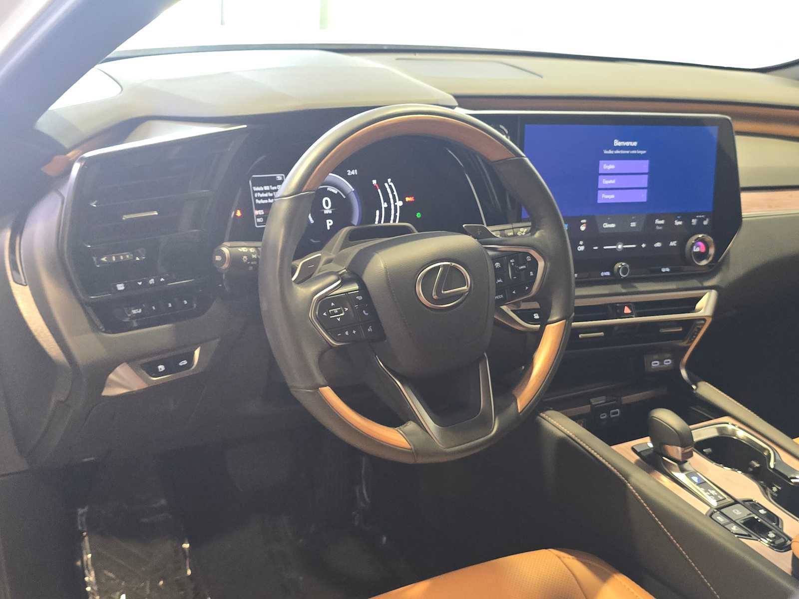 Used 2024 Lexus RX 350h w/ Convenience Package AWD/4WD image 4