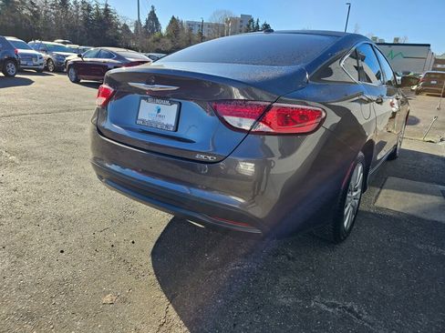Used 2015 Chrysler 200 LX image 7