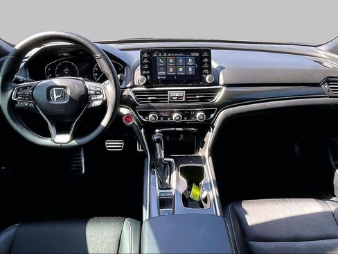 Used 2018 Honda Accord Sport image 15