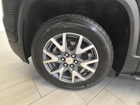 Used 2023 GMC Acadia SLT w/ Preferred Package AWD/4WD image 10