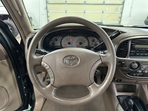 Used 2003 Toyota Sequoia Limited AWD/4WD image 22